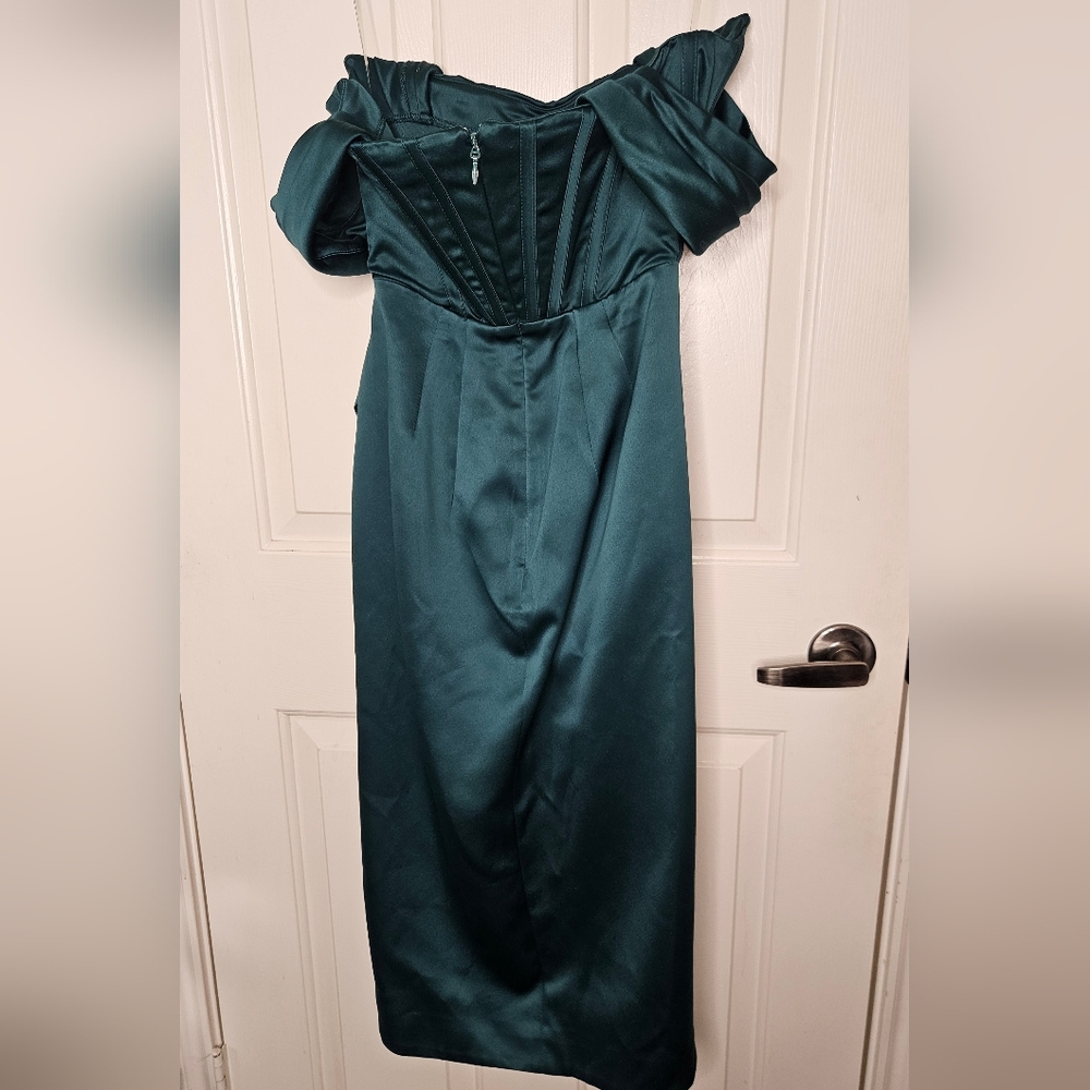 House Of CB Loretta Emerald Green Satin Off Shoulder Dress - Picture 7 of 10